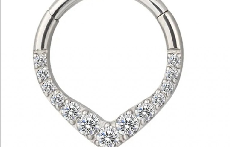 Csepp fazonú daith vagy septum ékszer